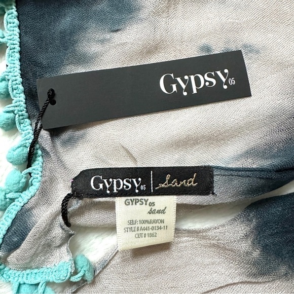 NWT Gypsy 05 Tie Dye Rayon Scarf with Pom Pom Tassels - Picture 6 of 7
